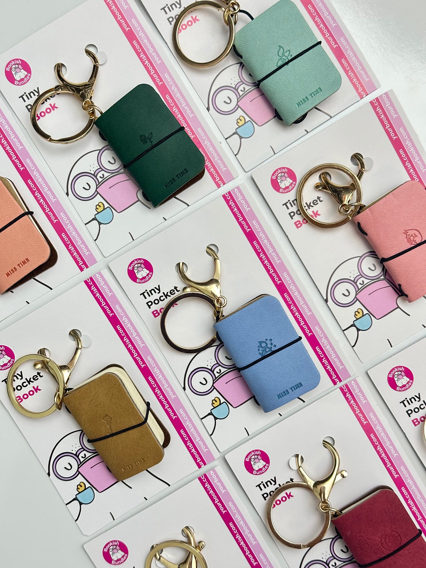 Tiny Pocket Book Keychain – Mini Notebook in 9 Cute Colors