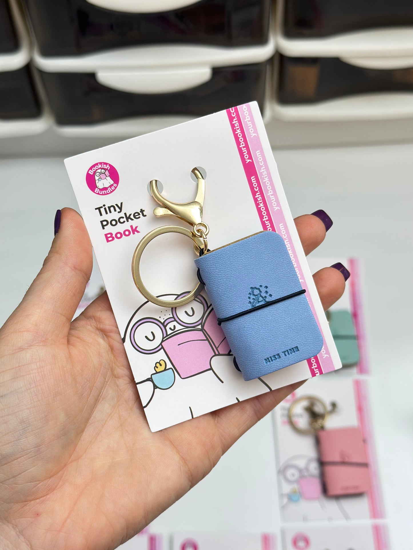 Tiny Pocket Book Keychain – Mini Notebook in 9 Cute Colors