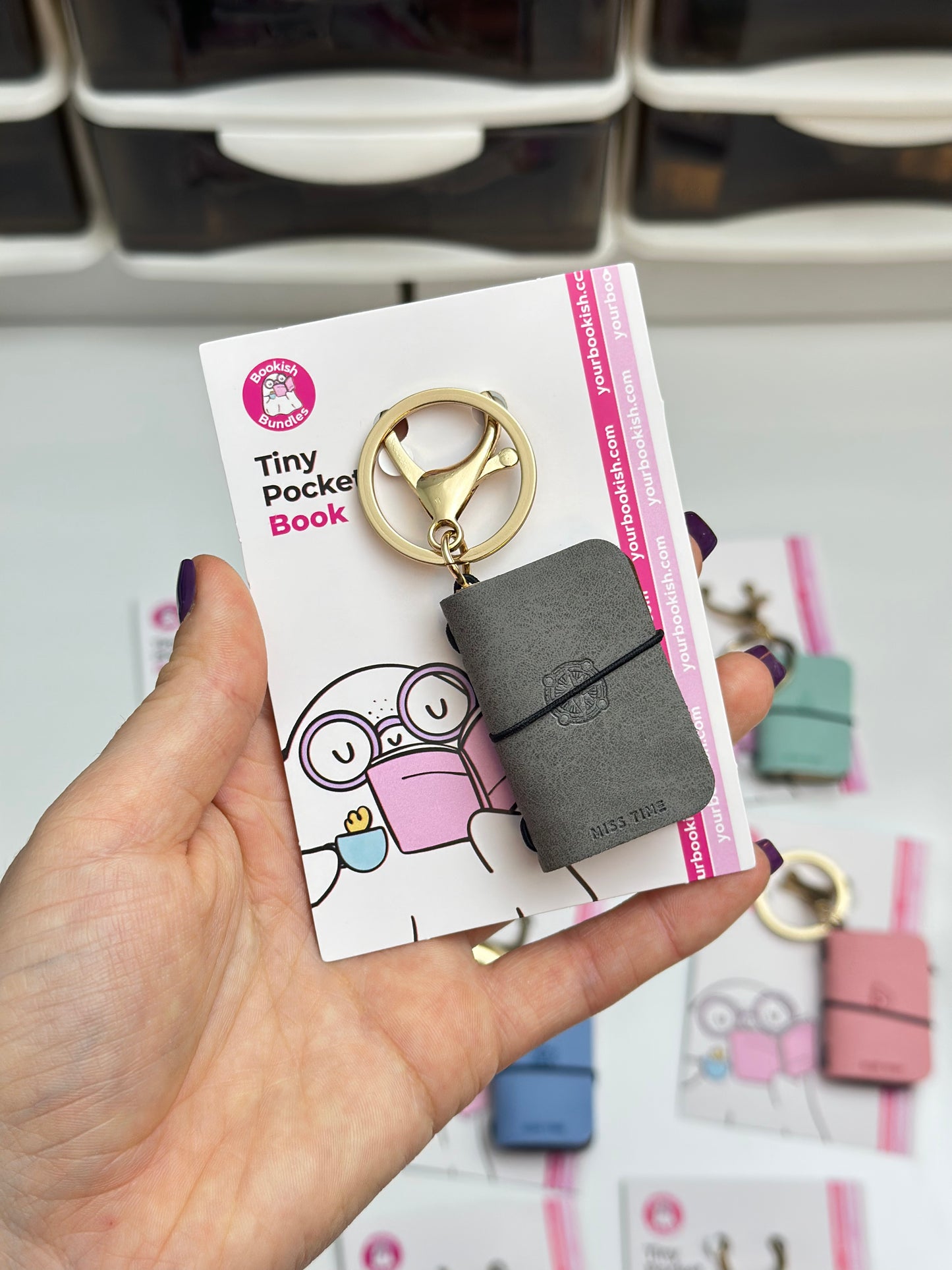 Tiny Pocket Book Keychain – Mini Notebook in 9 Cute Colors