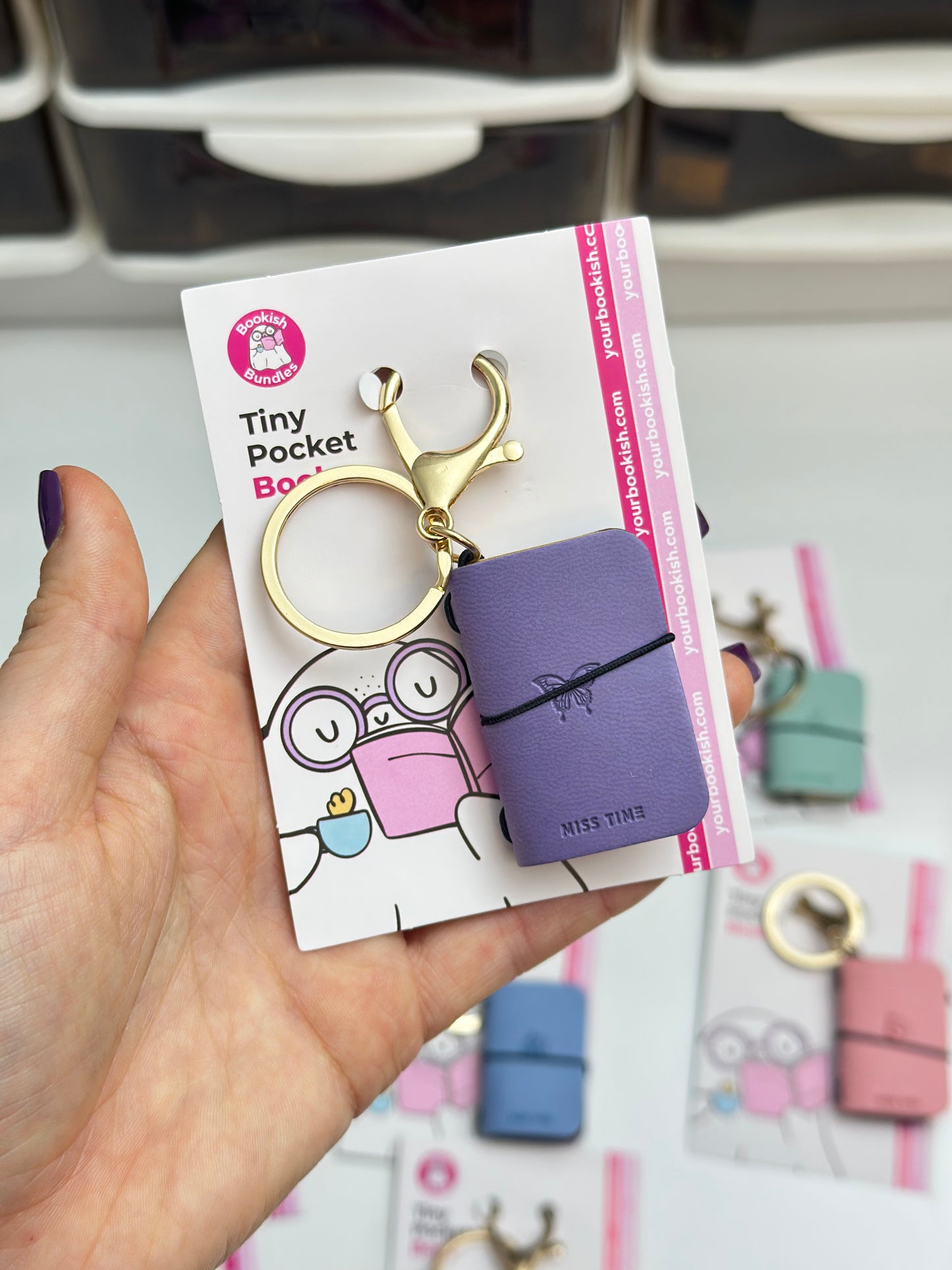 Tiny Pocket Book Keychain – Mini Notebook in 9 Cute Colors