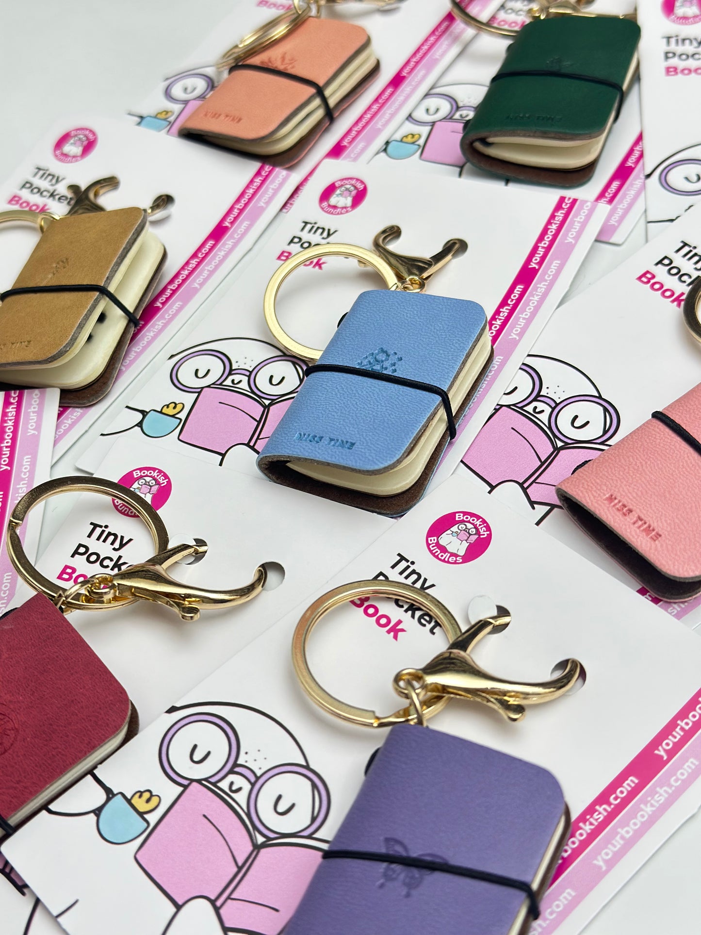 Tiny Pocket Book Keychain – Mini Notebook in 9 Cute Colors