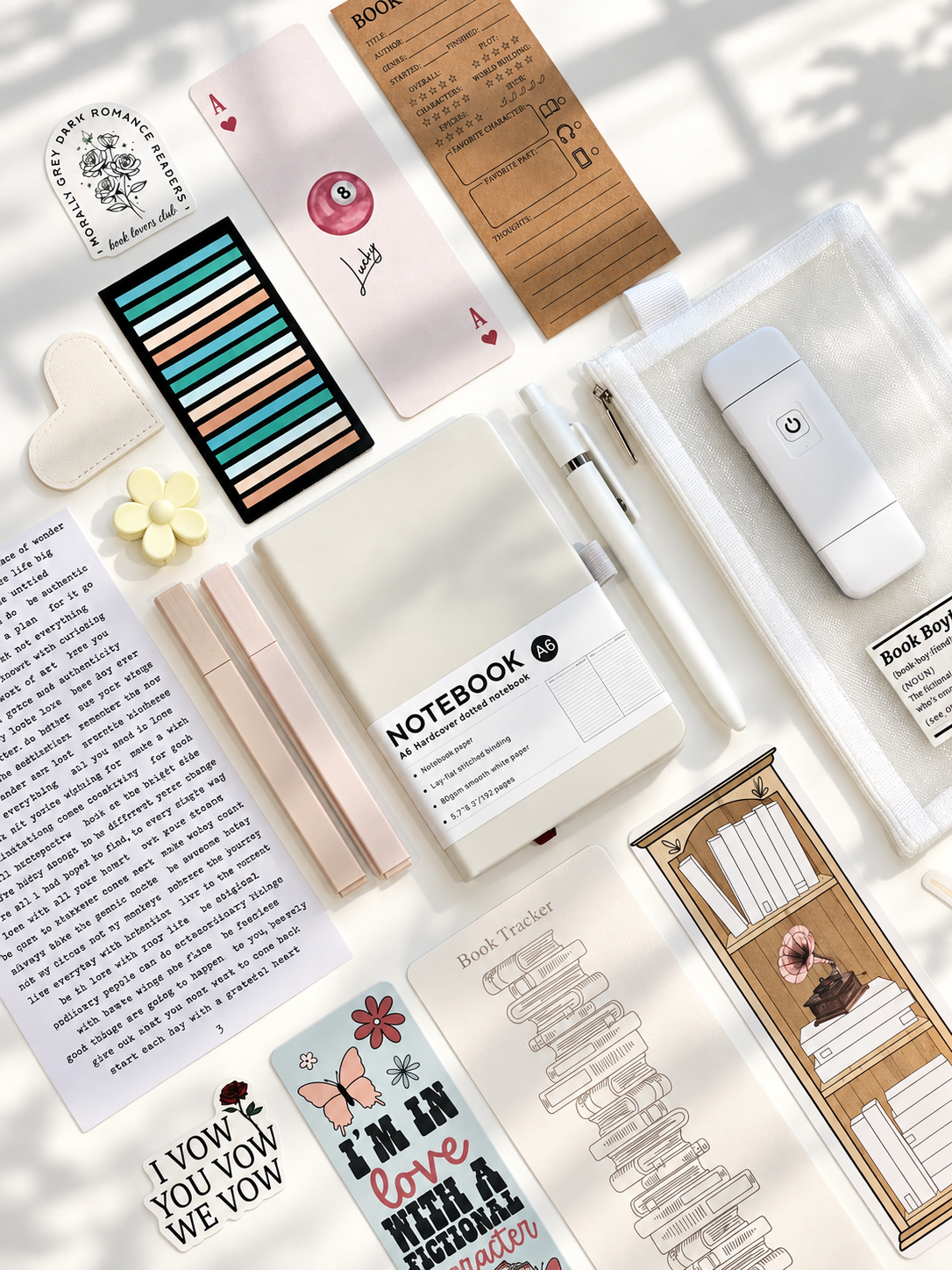 What's inside the Your Arctic BASIC bookish set - white book lover essentials